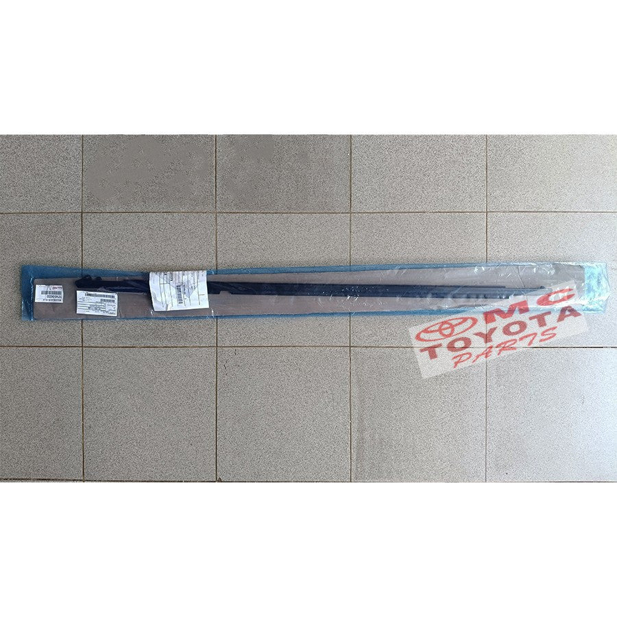 Pelipit Pintu Karet Kaca Luar Belakang Kiri Toyota Innova Reborn 75740-0K030