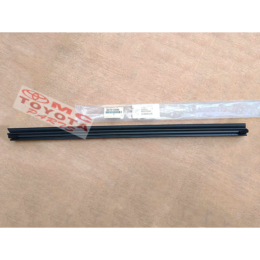 Pelipit Pintu Karet Kaca Bagian Dalam Depan Belakang Kanan Kiri Toyota Mark X Markx Ori 68172-22040 68173-22050 68174-22040