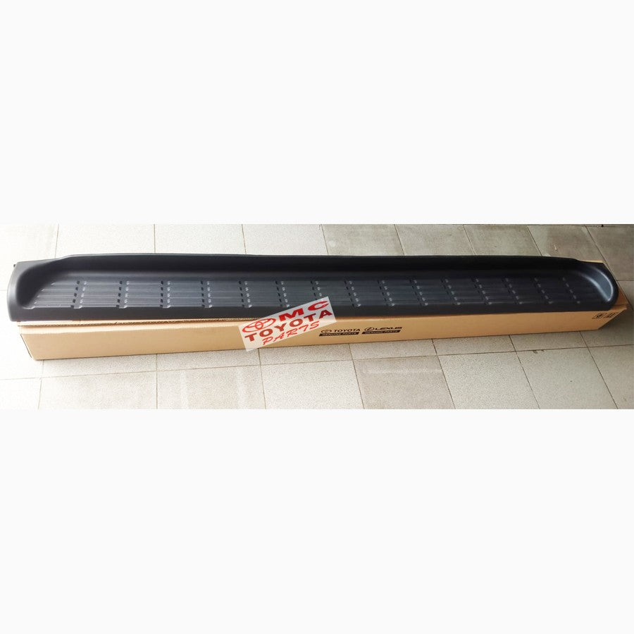 Cover Footstep Injekan Kaki Original Toyota Fortuner VNT 51773-0K070