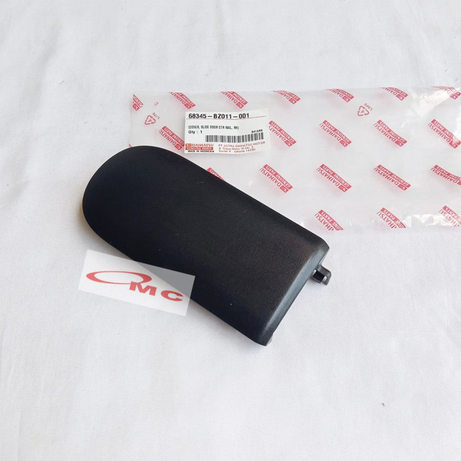 Tutup Cover Rel Pintu Kanan Daihatsu Granmax Luxio 68345-BZ011-001