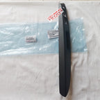 Tarikan Pintu Panel Power Window Depan Kanan Agya Ayla 74813-BZ030-B1