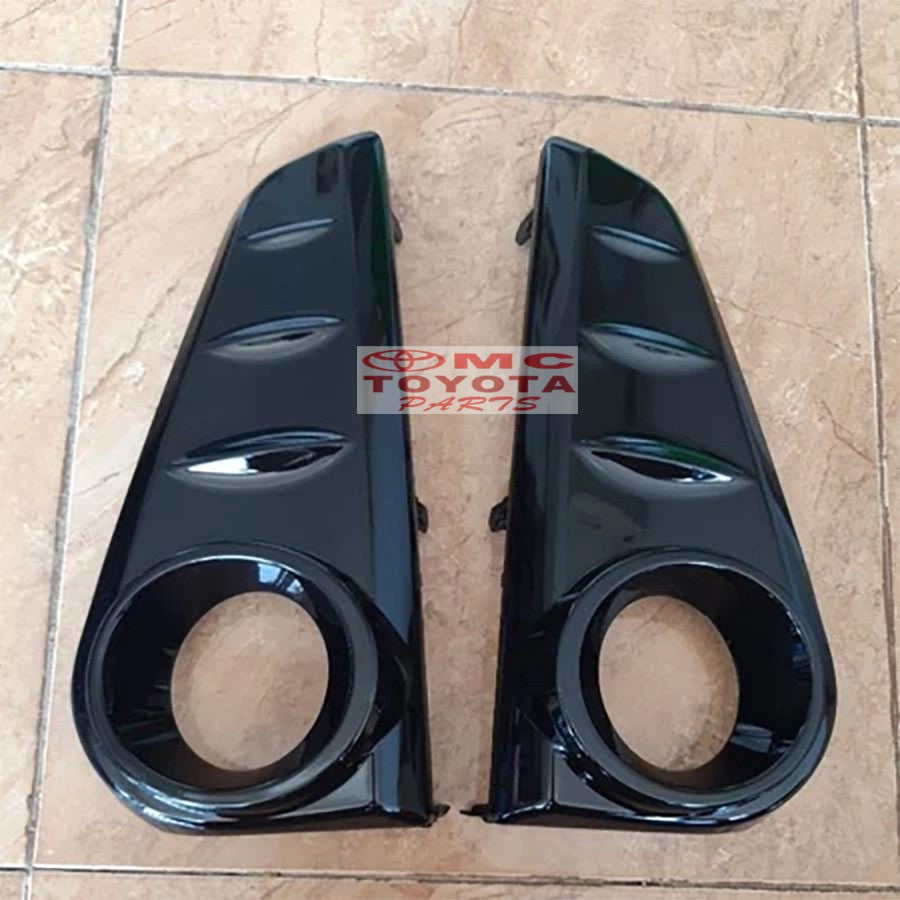 Garnish Cover Tutup Fog Lamp Lampu Moulding Bumper Bemper Ring Cover Foglamp Depan Kanan Kiri Grand New Avanza Veloz Original 52715-BZ030 52716-BZ030
