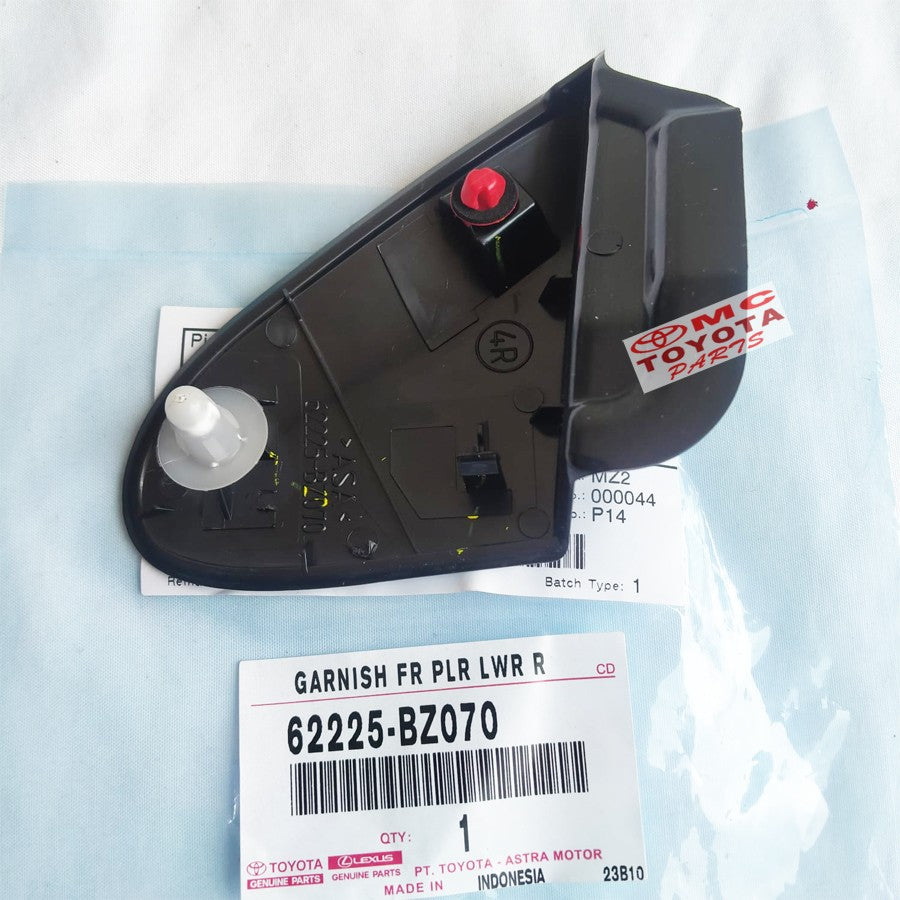 Garnish Pilar Segitiga Luar Spion Kanan Rush Terios AllNew 62225-BZ070