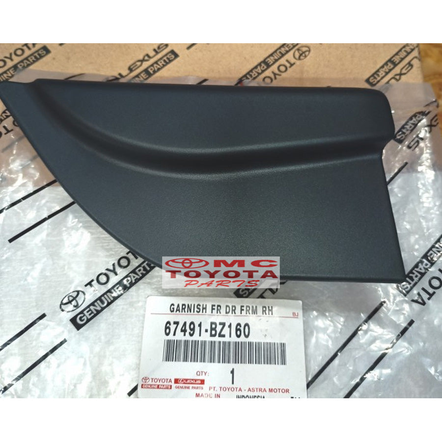 Garnish Segitiga Dalam Spion Depan Kanan Rush Terios 67491-BZ160