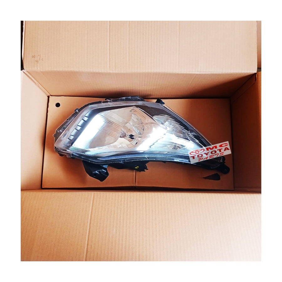 Lampu Depan / Head Lamp Kanan Calya Sigra 81130-BZ310