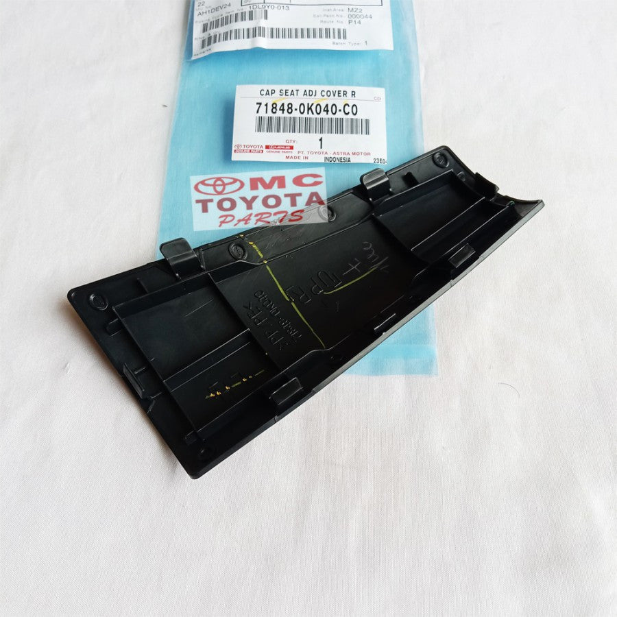 Cover Tutup Jok Belakang Kiri Innova Reborn Fortuner 71848-0K040-C0
