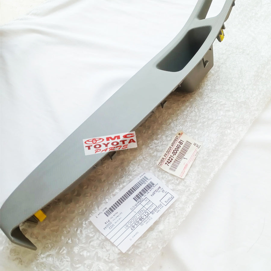 Cover Armrest Sandaran Tangan Pintu Depan Kanan Yaris 74221-0D040-B1