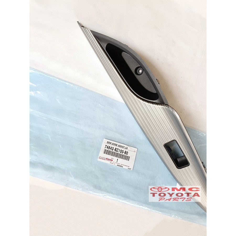 Tarikan Pintu Panel Power Window Kiri Avanza Veloz 74642-BZ100-B0