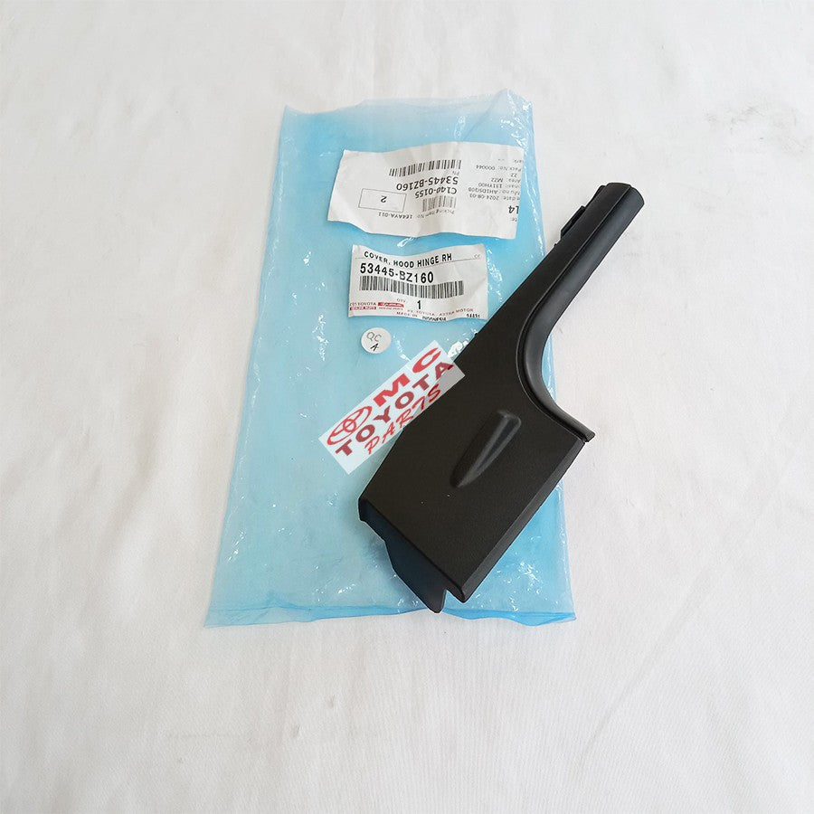 Cover Hood Hinge Karet samping Kap Mesin Kanan Agya Ayla 53445-BZ160