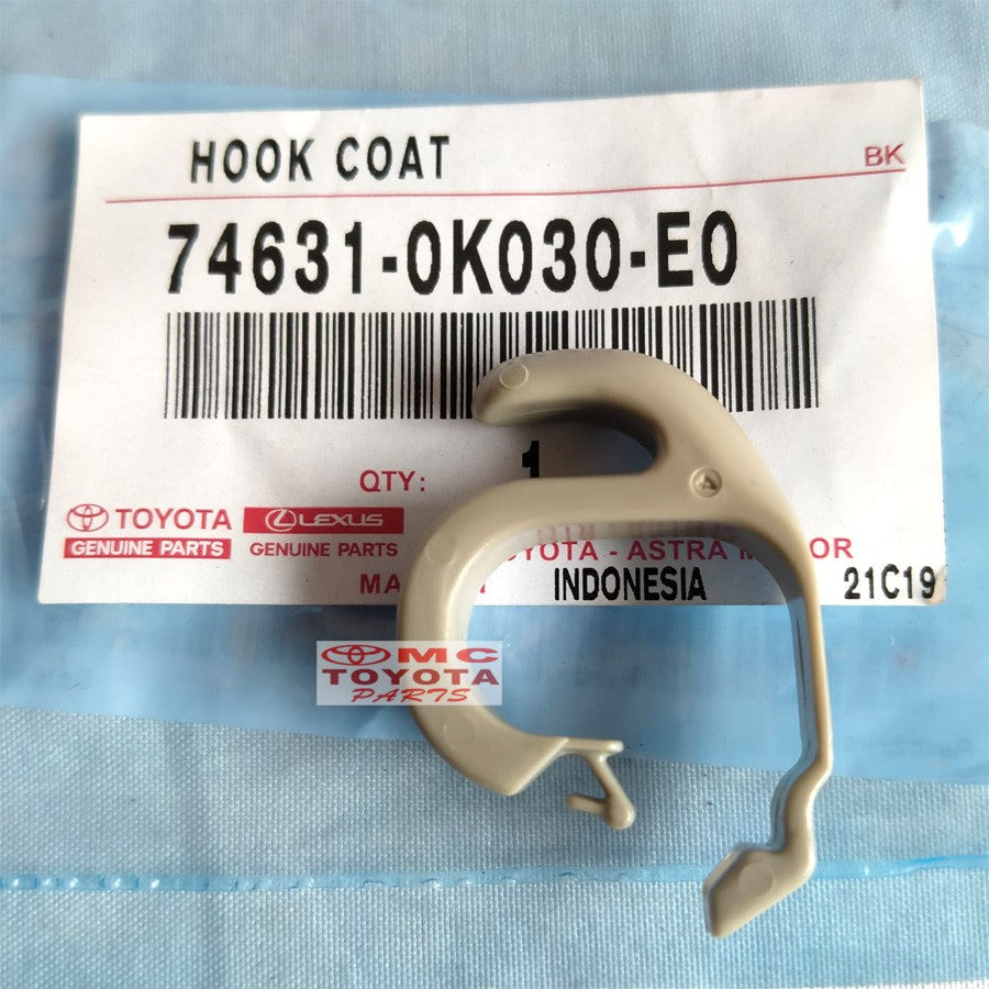 Cantolan Gantungan Baju Hook Coat Innova Fortuner Hilux 74631-0K030-E0