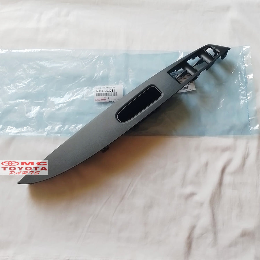 Tarikan Pintu Panel Power Window Depan Kanan Agya Ayla 74813-BZ030-B1