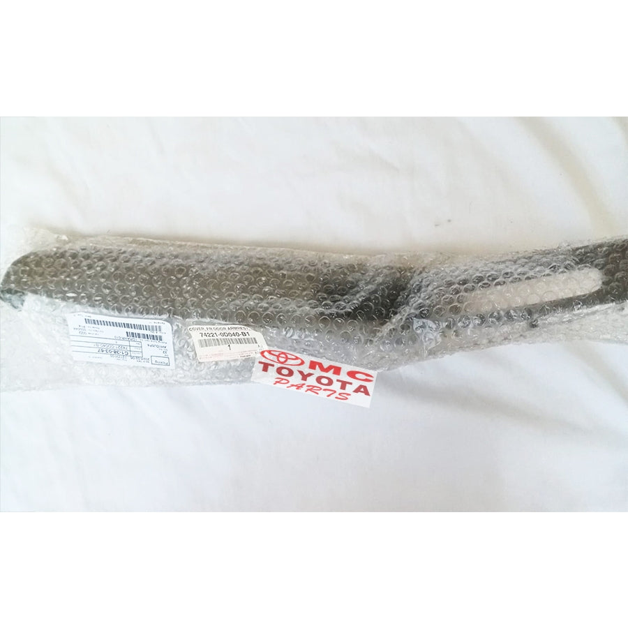Cover Armrest Sandaran Tangan Pintu Depan Kanan Yaris 74221-0D040-B1