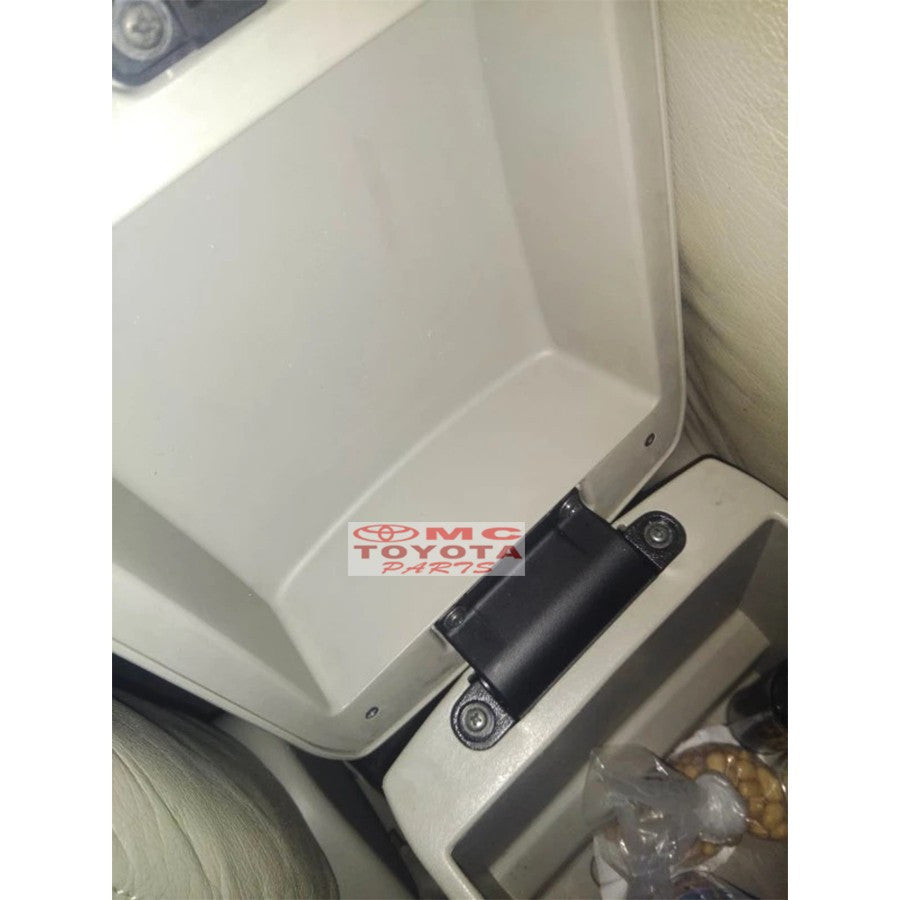 Engsel Tutup Console Box Konsole Konsul Window Original Toyota Innova Fortuner Hilux Altis 58907-0K050