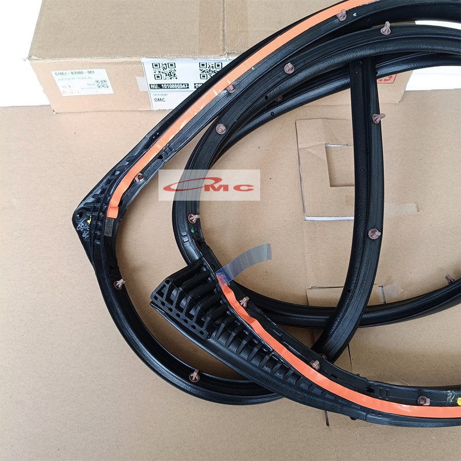 Karet Pintu Depan Kanan Daihatsu Gran Max Mini Bus Pick Up Luxio Original 67861-BZ080-001