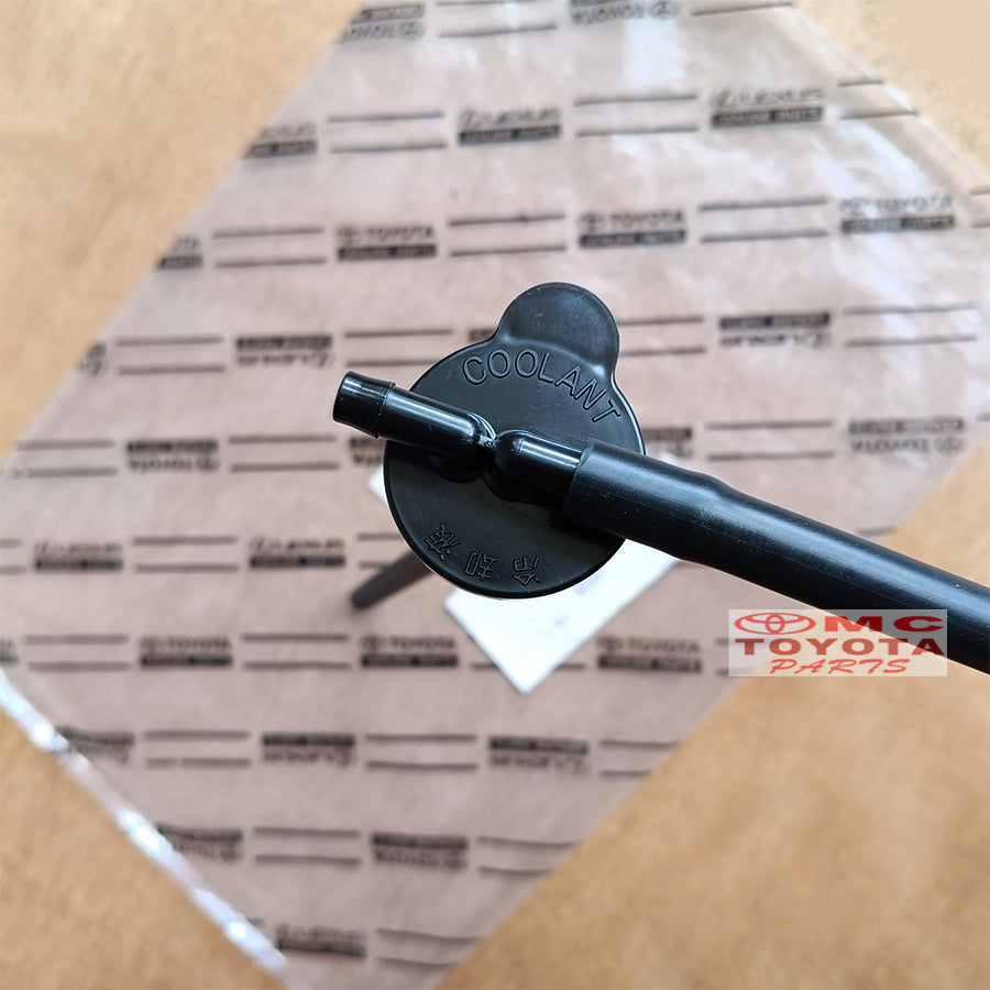 Selang Tutup Tabung Cadangan Air Radiator Cap Sub Assy Reserve Tank Toyota Innova Fortuner Bensin Original 16405-0C030