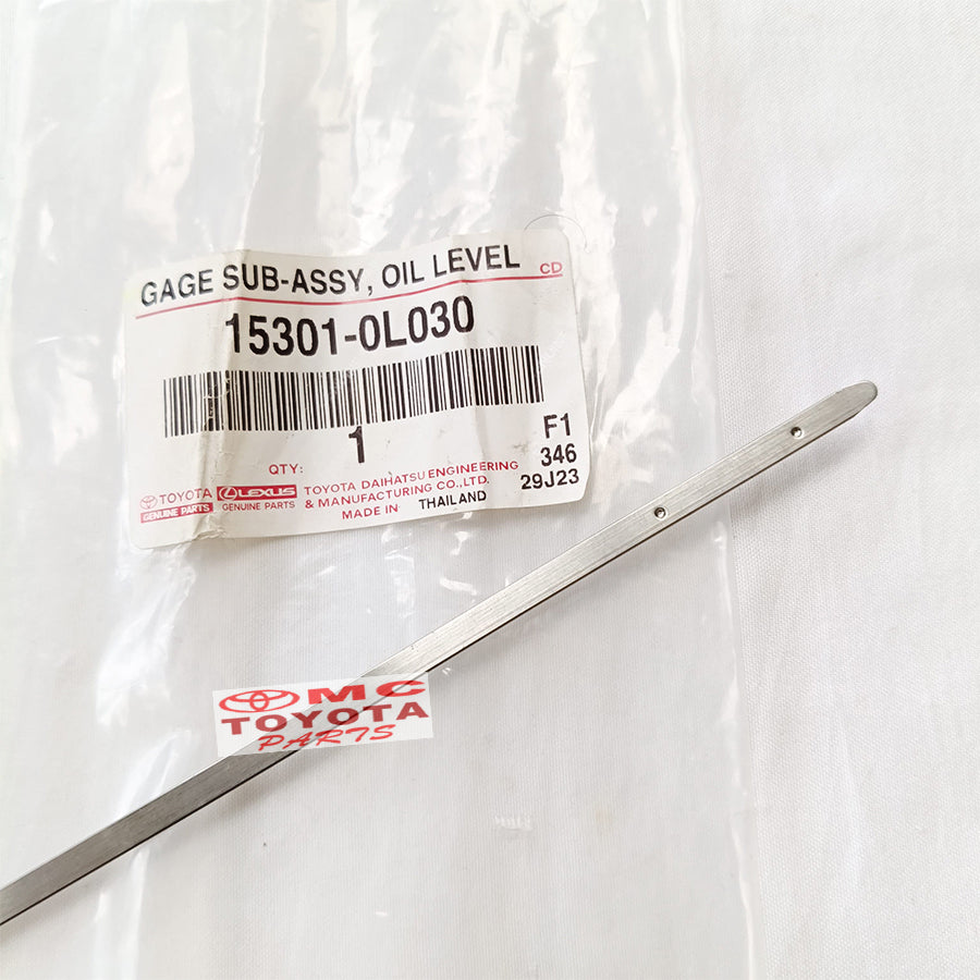 Stick Colokan Pengukur Oli Stik Oli Toyota Innova Fortuner Hilux Diesel Original 15301-0L030 Colokan Stick Oli Stick Colokan Oli Mesin Dipstick Tongkat Pengukur Oli