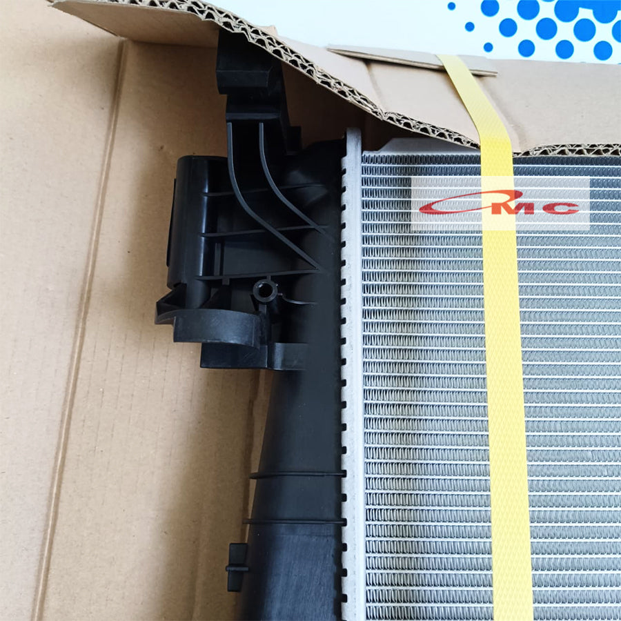 Radiator Chevrolet Spin 1300cc Diesel Manual Koyorad Jepang Japan PL313200 Radiator Assy Chevrolet Spin 1.3 1300 cc Diesel Manual MT