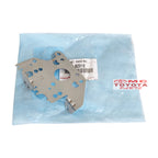 Bracket Breket Tape Kanan Kiri Bracket Head Unit Avanza Xenia 2003-2011 Original 86211-BZ010 / 86212-BZ010 Brecket Breket Head Unit Braket Bracket Tape Radio Breket Tip Breket Dudukan Tape Head unit Ori