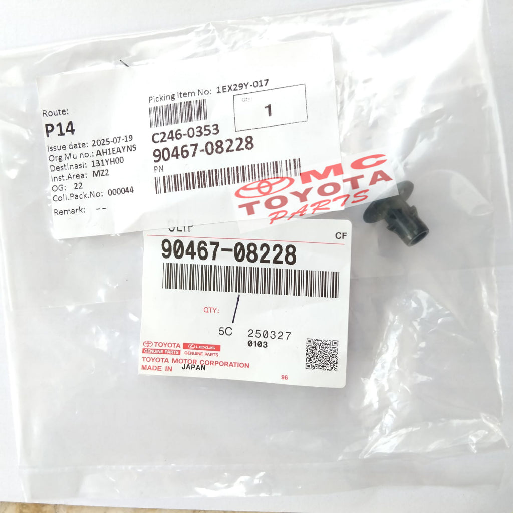Klip Kancing Plastik  Karet Fender Samping Spakbor  Land Cruiser Original  90467-08228