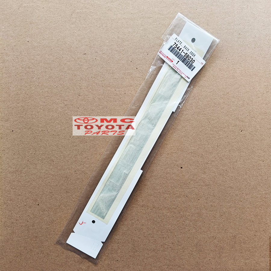 Emblem Belakang Tulisan ALPHARD XH20 AGH30 2008-2018 Chrome Original Toyota Alphard Vellfire 75441-58030 / 75441-58070 Emblem Logo Sticker Stiker Bagasi Pintu Belakang Ori