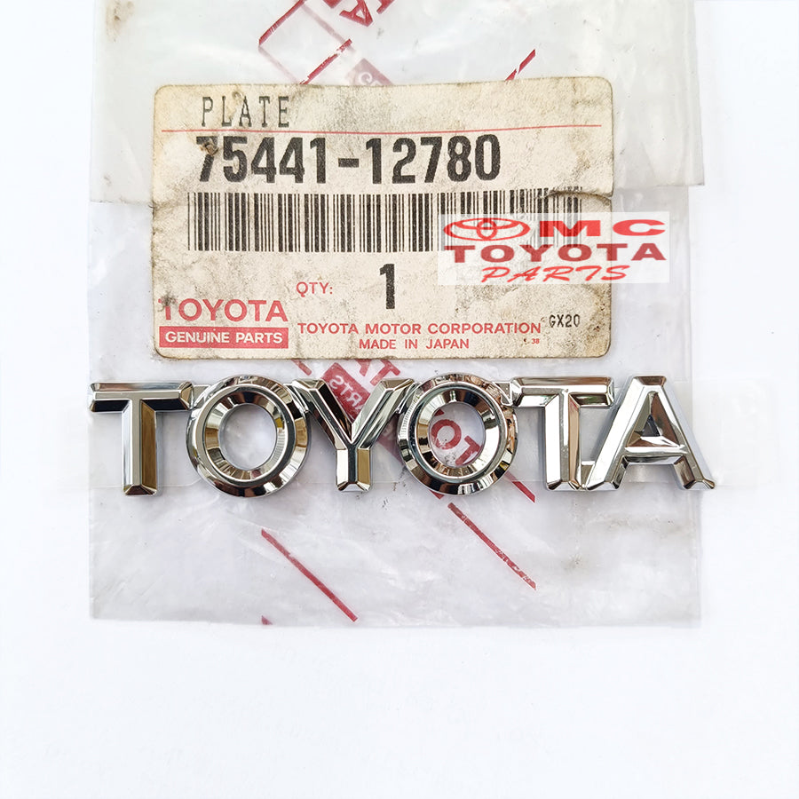 Emblem Belakang Tulisan TOYOTA Chrome Great Corolla All New & Universal Original 75441-12780 Emblem TOYOTA Logo Toyota Sticker Stiker Bagasi Pintu Belakang Ori