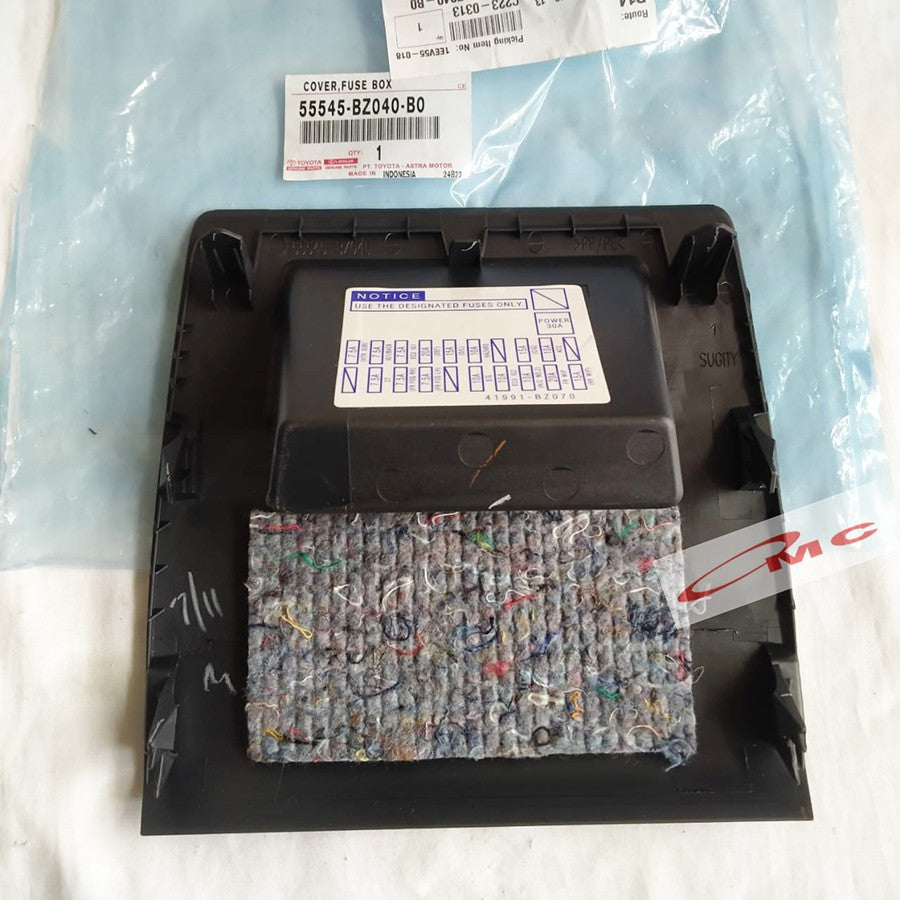 Cover Tutup Box Sekring Dashboard All New Avanza Xenia Veloz Original 55545-BZ040-B0 55545-BZ040-E0 Cover Fuse Box yang di Dashboard Cover Tutup Fuse Box Sekring Sekering Sikring Dasboard