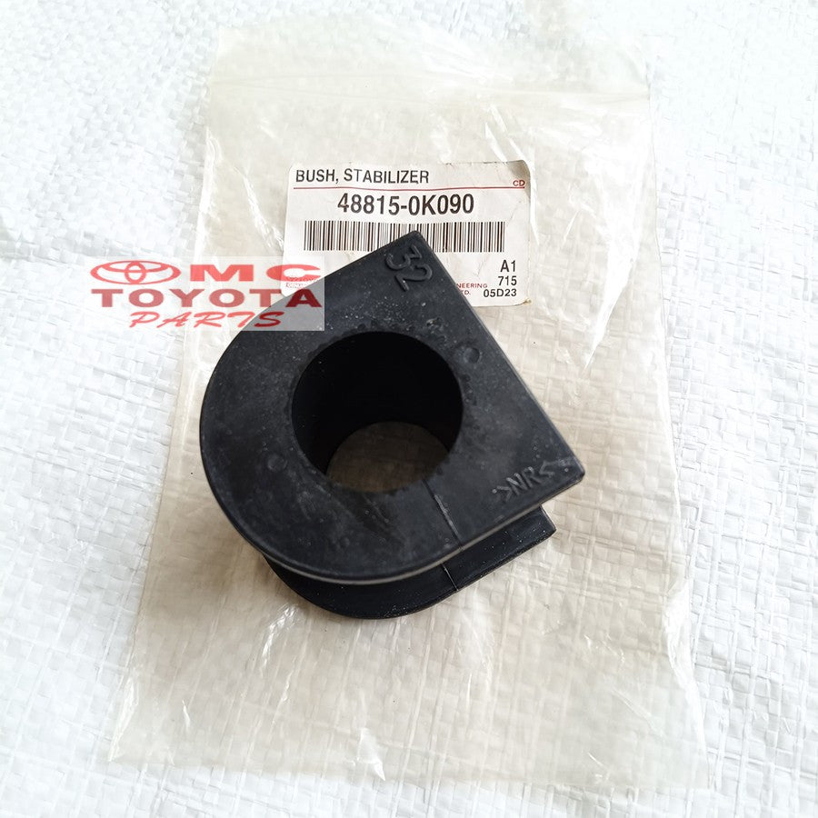 Karet Stabilizer Bush Bosh Bushing Karet Stabil Depan New Fortuner VRZ Hilux Revo Original Toyota 48815-0K090 Karet Roti Bushing Stabil