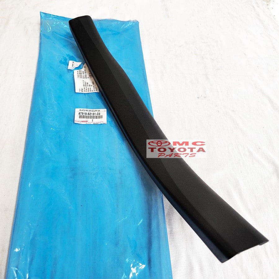 SillPlate Sil Plate Cover Body Plat Scuff Belakang Samping kanan Kiri Agya Ayla Original 67917-BZ131-C0 67918-BZ131-C0