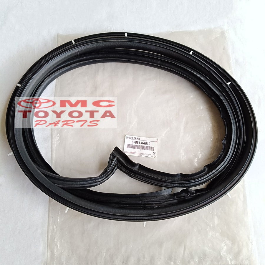 Karet Pintu Depan Kanan Kiri Soluna Original Toyota 67861-0A010 67862-0A010 Karet Pintu Soluna