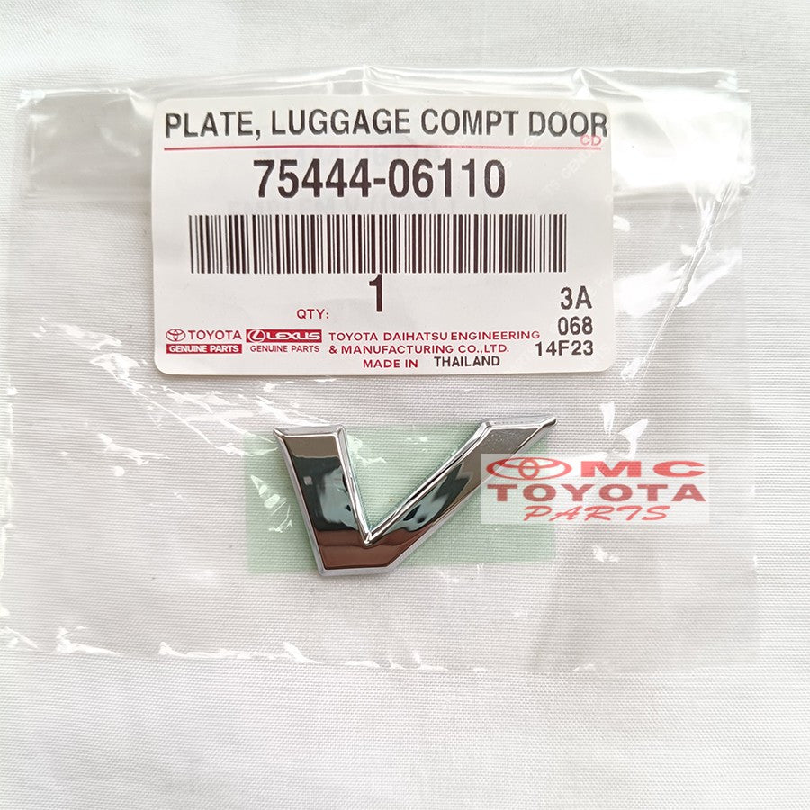 Emblem V Camry Original Toyota 75444-06110 Sticker Stiker Logo Tulisan V Chrome New Camry