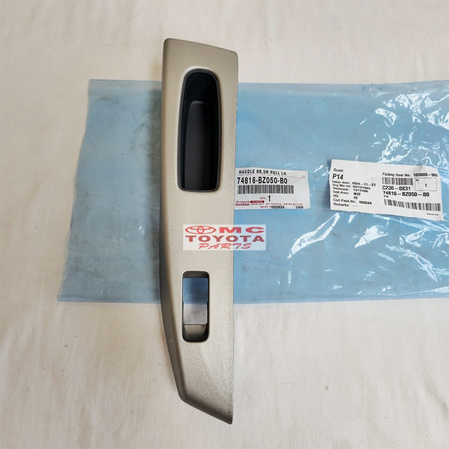 Handle Tarikan Pintu Dalam Panel Power Window Pintu Belakang Tengah Kanan Kiri Agya Ayla Original 74815-BZ060-B0 74816-BZ050-B0