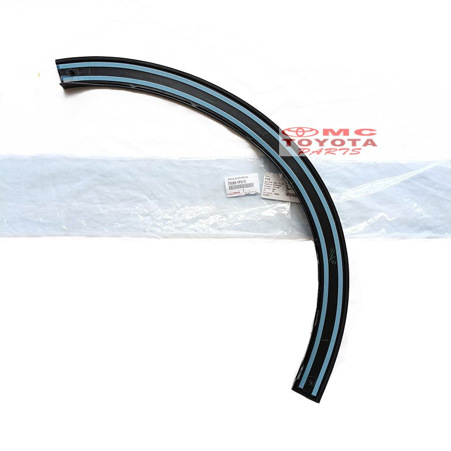 Molding Moulding Spoiler Fender Bodykit Over Fender Bodykit Quarter Bumper Depan Kanan Kiri Innova Reborn Venturer Original 75085-YP010 75086-YP010 Molding Extension Bumper List Fender