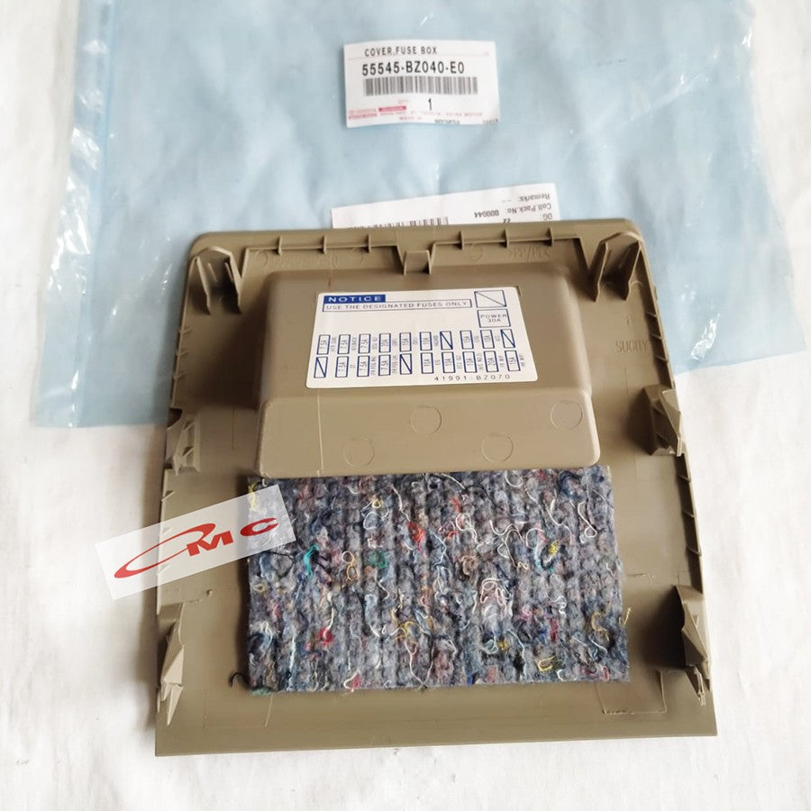Cover Tutup Box Sekring Dashboard All New Avanza Xenia Veloz Original 55545-BZ040-B0 55545-BZ040-E0 Cover Fuse Box yang di Dashboard Cover Tutup Fuse Box Sekring Sekering Sikring Dasboard
