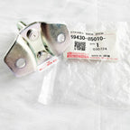 Striker Tahanan Bracket Door Lock Pintu Bagasi Gran Max Original Daihatsu 69430-B5010-000