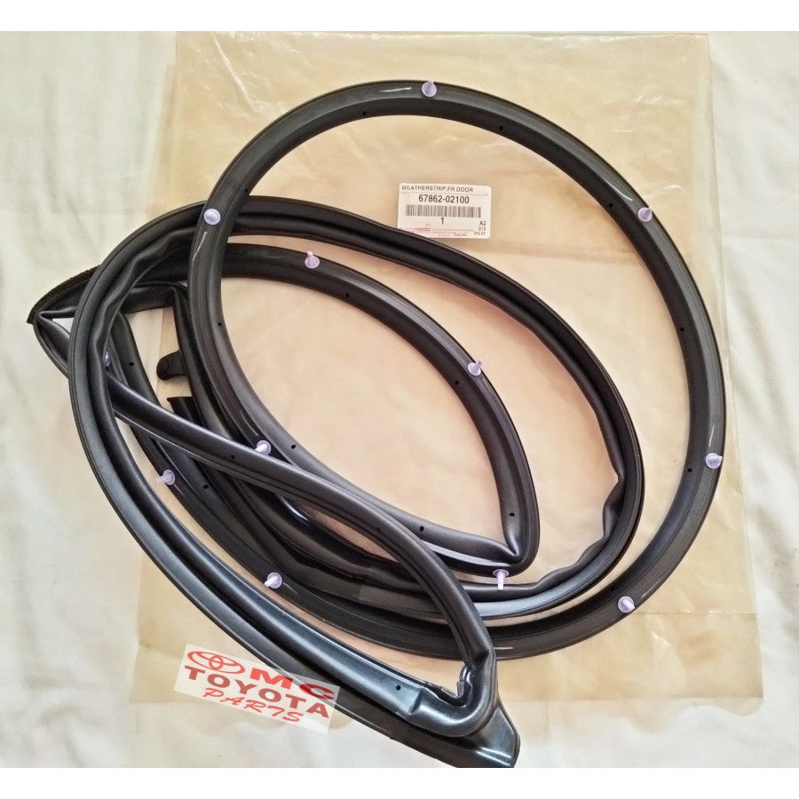 Karet Pintu Depan Kanan Kiri Corolla Altis Old 2001-2007 Original Toyota 67861-02100 67862-02100
