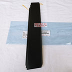 Moulding Cover Rangka Bingkai Kaca Pintu Tengah Bagian Depan Kanan Kiri Toyota Sienta 2016-2022 Original 75761-0D060 / 75762-0D060