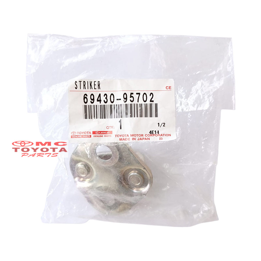 Striker Tahanan Door Lock Pintu Bagasi Kijang Kapsul Kijang Efi Krista Coaster Original Toyota 69430-95702 Striker Bagasi Besi Pengait Lock Bagasi Belakang Stiker Striker Door Lock Doorlock Bagasi Ori