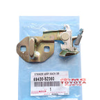 Striker Engsel Lock Pintu Bagasi Belakang Avanza Xenia Old Agya Ayla Original 69430-BZ060 Striker Tahanan Door Lock Pintu Bagasi Stiker Striker Back Door Doorlock Striker Bagasi Pintu Belakang Ori