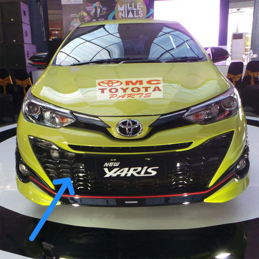 Cover Tutup Derek Towing Bumper Depan Kanan All New Yaris TRD 2018 Up Original Toyota 52721-0D380 Cover Towing Tutup Derek Depan Tutup Towing Depan Bumper Kanan
