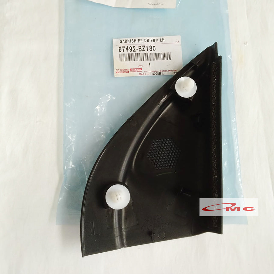 Garnish Cover Segitiga Dalam Spion Depan Kanan Kiri Raize Rocky Original 67491-BZ180 67492-BZ180 Cover Segitiga Dalam