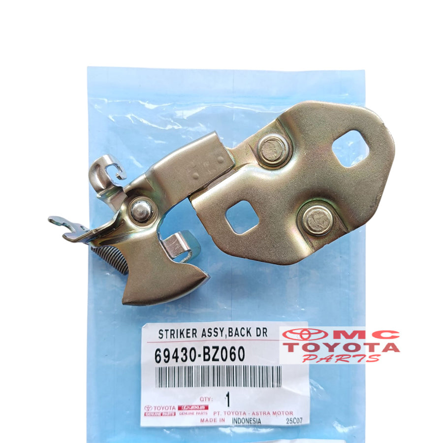 Striker Engsel Lock Pintu Bagasi Belakang Avanza Xenia Old Agya Ayla Original 69430-BZ060 Striker Tahanan Door Lock Pintu Bagasi Stiker Striker Back Door Doorlock Striker Bagasi Pintu Belakang Ori