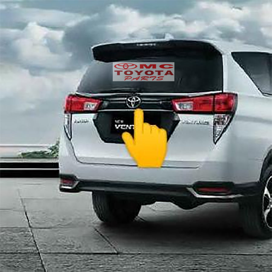 Trunk Lid Trunklid Bagasi Belakang Innova Reborn Venturer Facelift 2016-2022 Hitam Glossy Original Toyota 76801-YY060 Trunklid Lis List Bagasi Innova Venturer Trunklid Lis Pintu Bagasi Garnish Back Door Ori