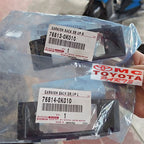 Tutup Cover Lampu Plat Nomor Belakang Kanan Kiri Innova 2004-2015 Original Toyota 76813-0K010 / 76814-0K010 Cover Lampu Plat Nomor Innova Sebelum Reborn Ori Harga Satuan 1 Pcs