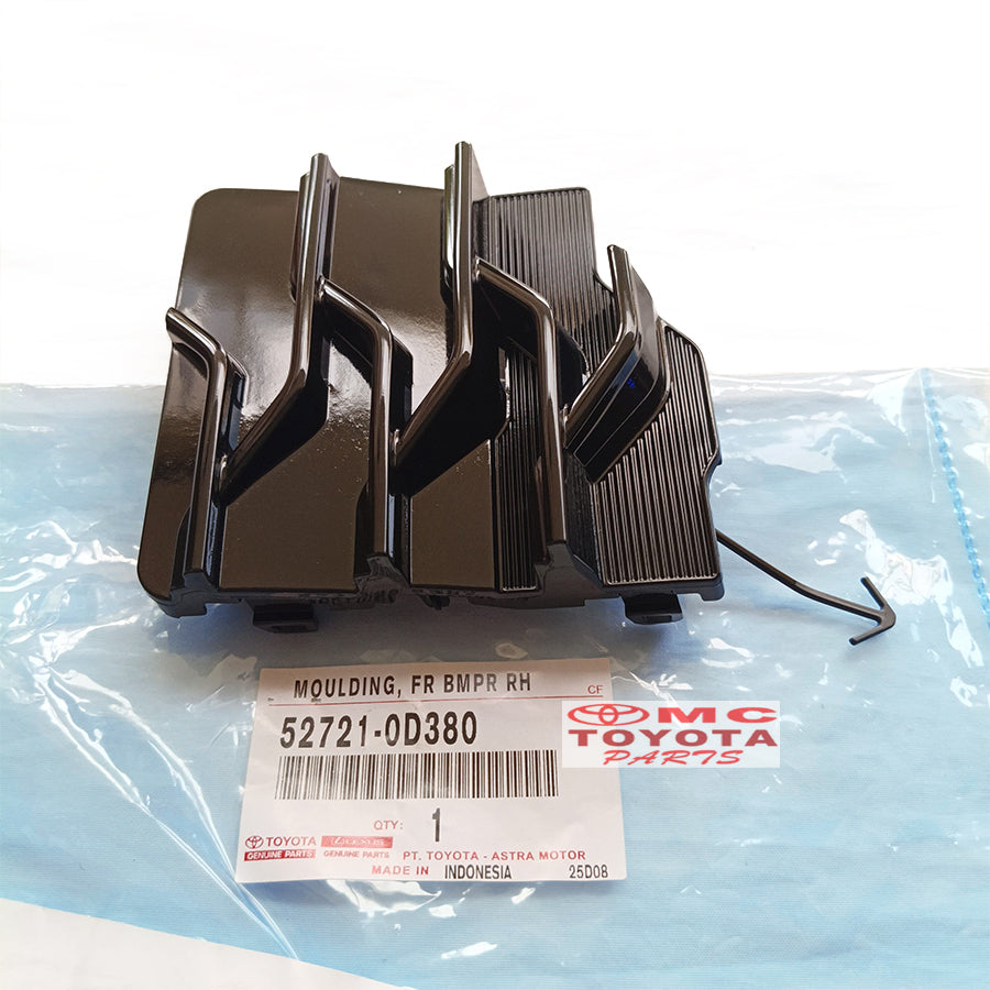 Cover Tutup Derek Towing Bumper Depan Kanan All New Yaris TRD 2018 Up Original Toyota 52721-0D380 Cover Towing Tutup Derek Depan Tutup Towing Depan Bumper Kanan