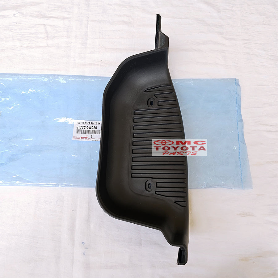 Cover Tutup Pelat Pijakan Kaki Kanan Kiri Toyota Dyna Saurus Hino Dutro All Type Original Toyota 51774-0W020 51773-0W020