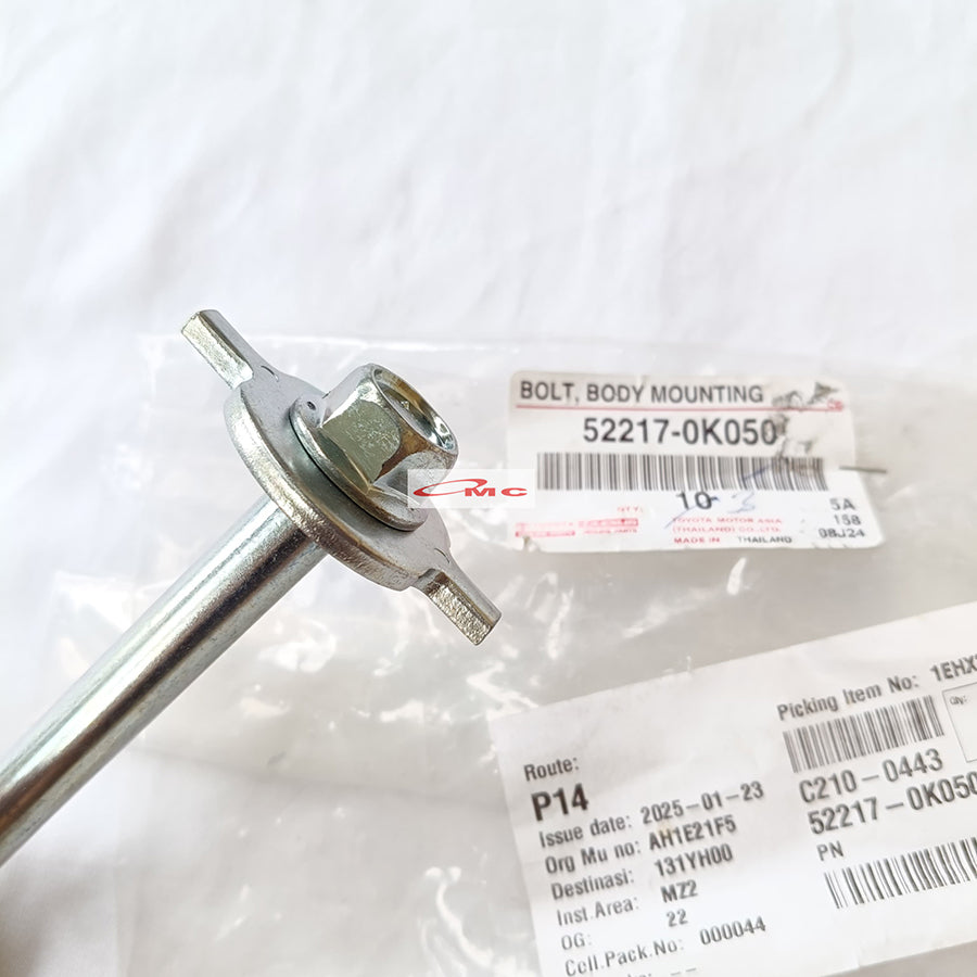 Baut Bolt Karet Body Mounting Original Toyota Kijang Innova Fortuner 52217-0K050 Baut Karet Mounting Body Cabin Bolt Body Mounting Baut Torsi Body Baut Rangka Body Baut Body