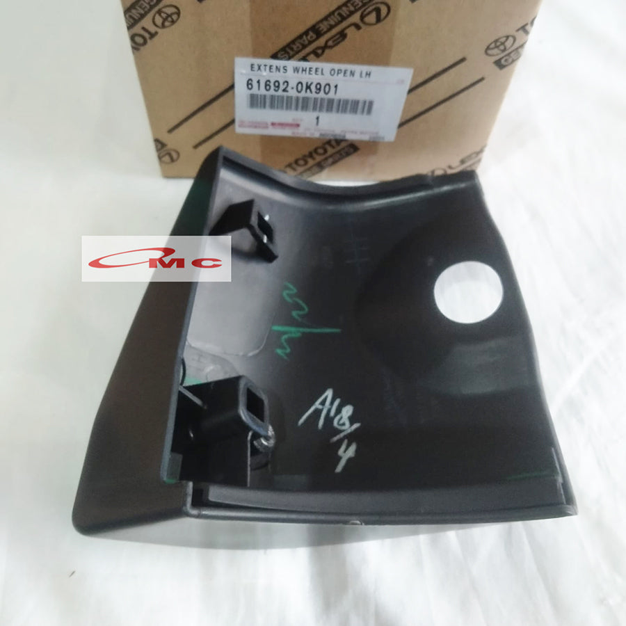 Sambungan Spakbor Over Fender Belakang Kanan Kiri Fortuner 2005-2011 Orisinil Toyota 61691-0K901 61692-0K901 Over Fender Kecil Belakang