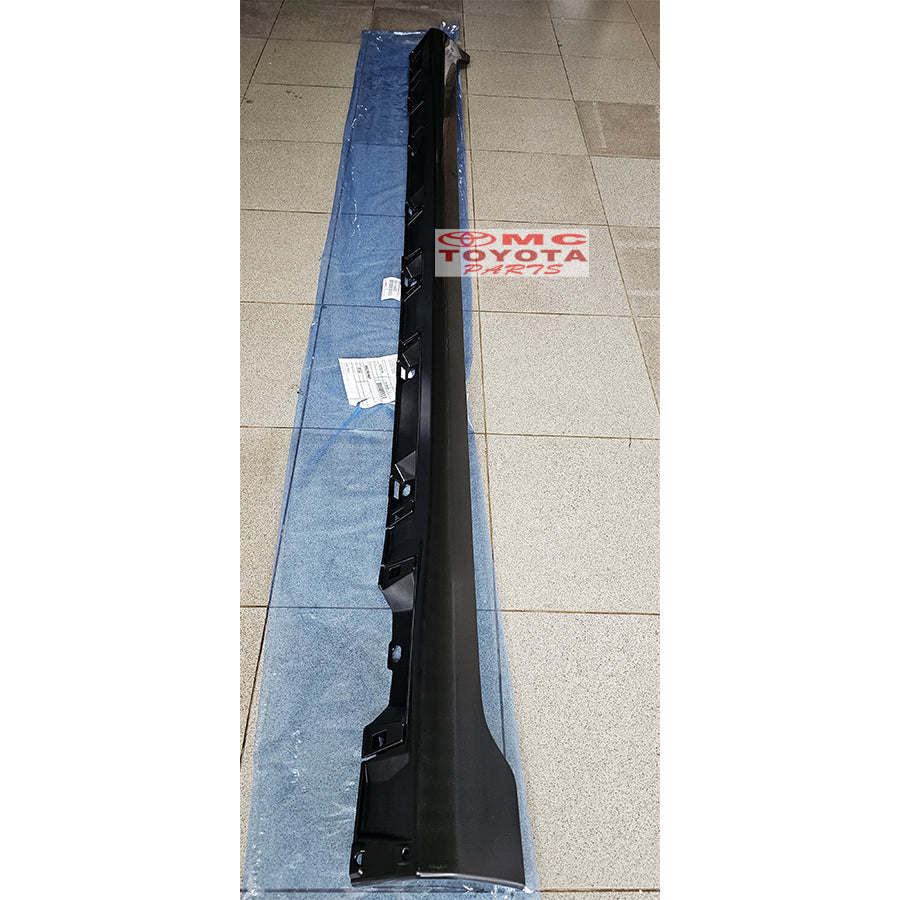 Moulding Cover Rock Panel Cover Side Skrit Bodykit Trisplang Spakbor Pelindung Lumpur Samping Sisi Bawah Pintu Kanan Kiri Kijang Innova V 2011-2016 Original Toyota 76912-0K902