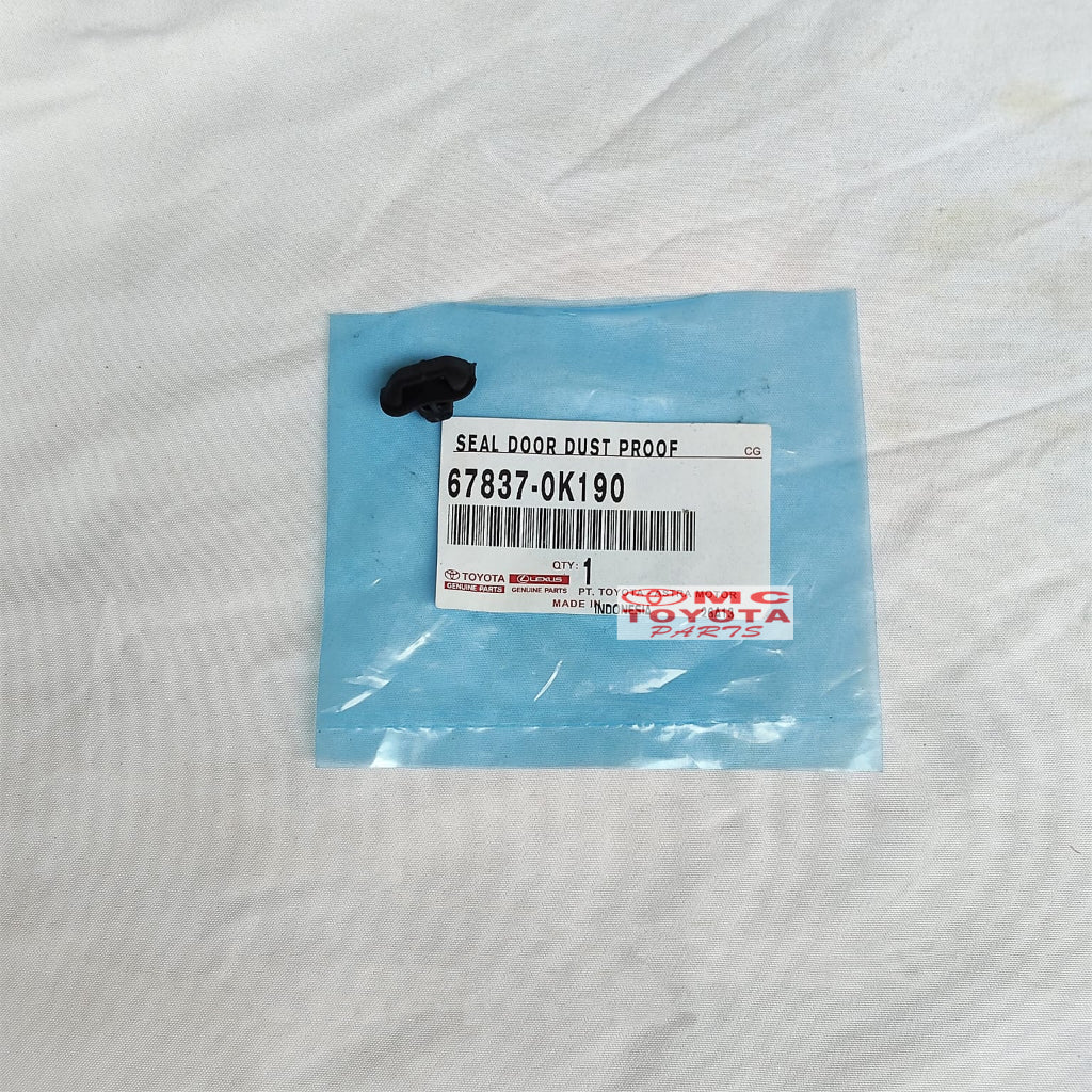 Karet Penutup Pintu Bagasi Innova Zenix Dan Reborn (100% OrginalAstra) 67837-0K190