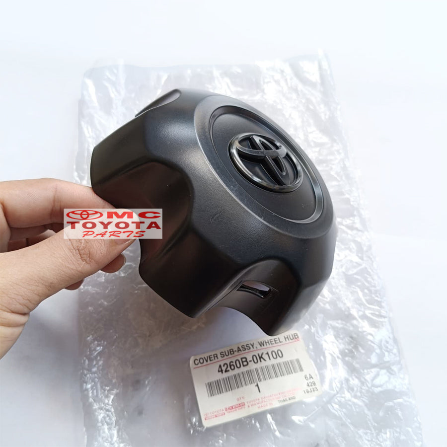 Cover Tutup Dop Roda Hilux Revo New Fortuner 2016-up Original Toyota 4260B-0K100 Dop Tutup Velg Dop Roda Velg Dop Velg Velak Velag Hilux Revo Double Cabin Asli Hitam